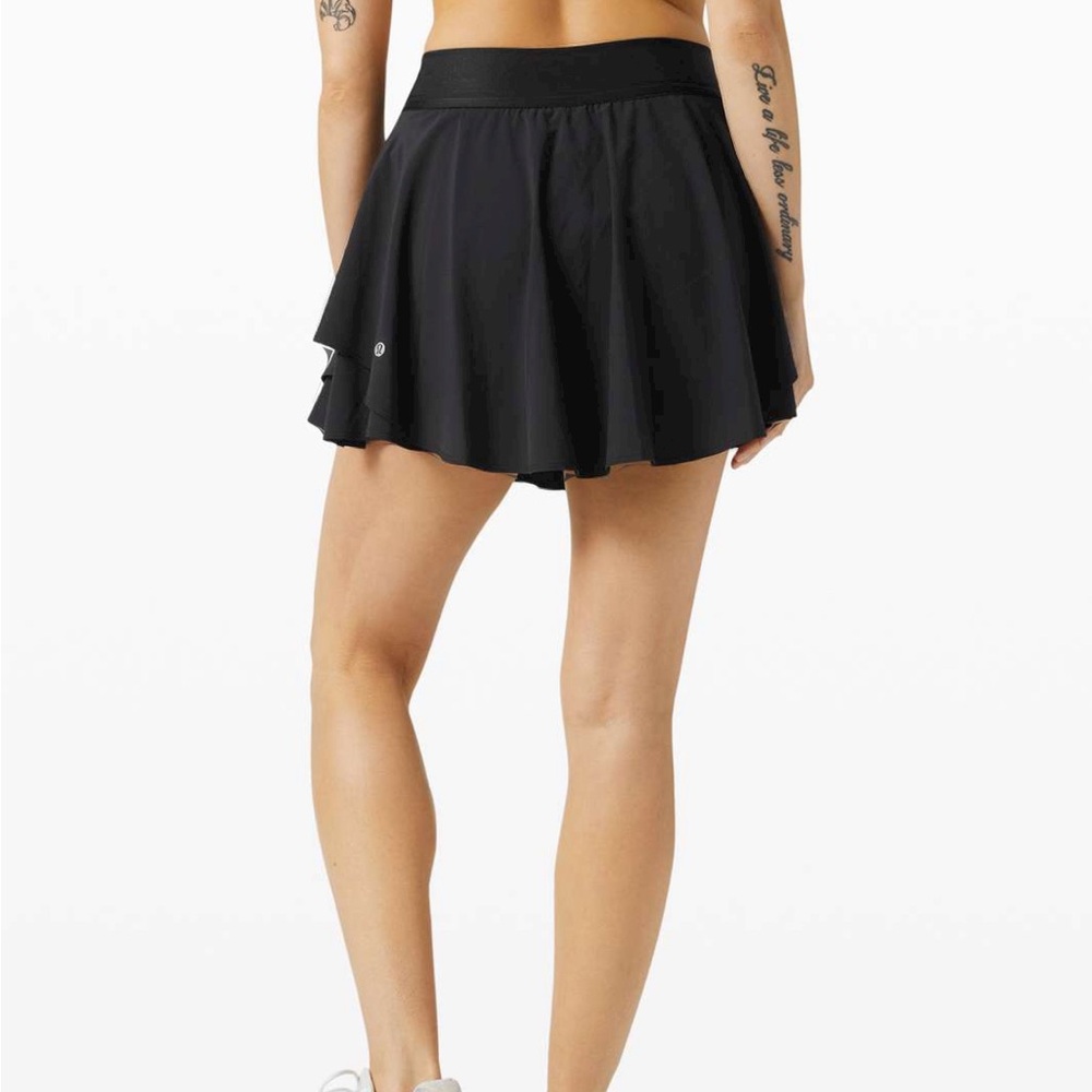 Lululemon court rival high-rise skirt